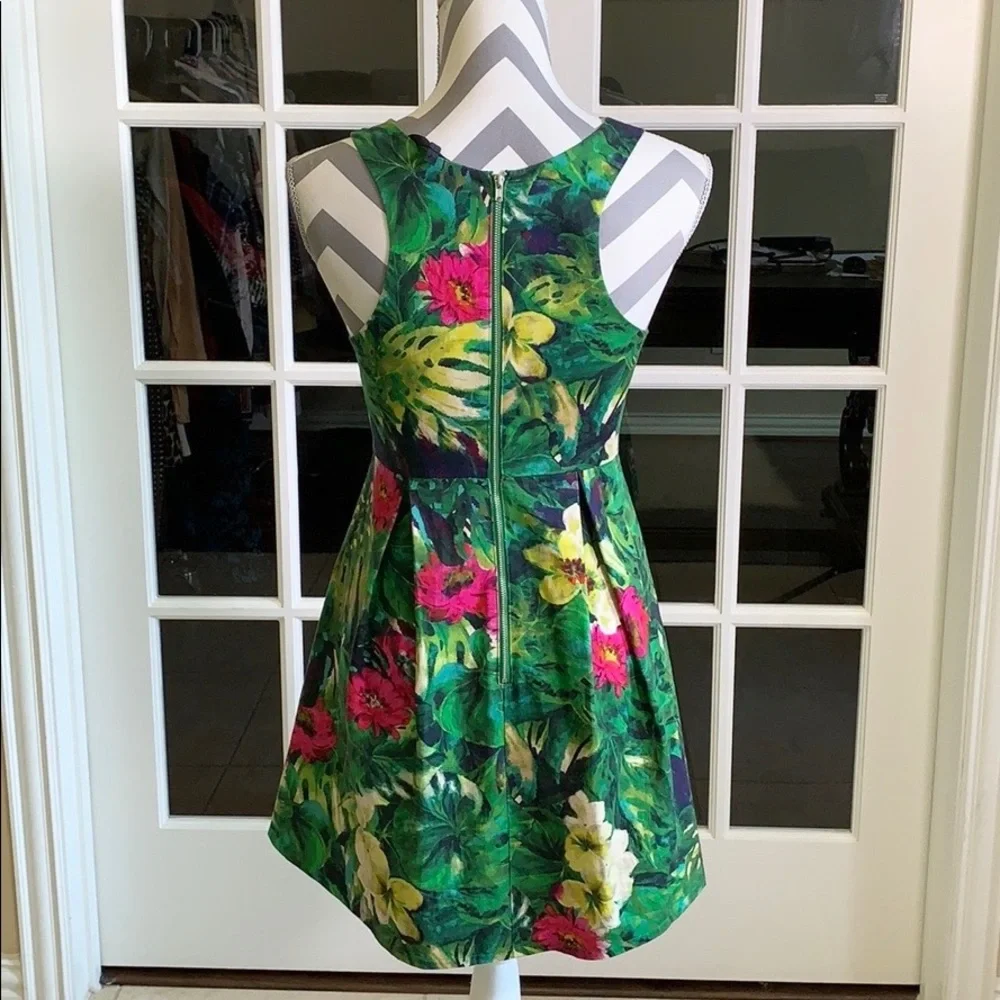 Felicity & Coco Floral green Fit & Flare Dress - Picture 4 of 8